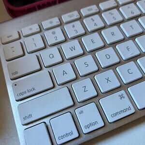 Apple Keyboard bluetooth Tested Model A1314
